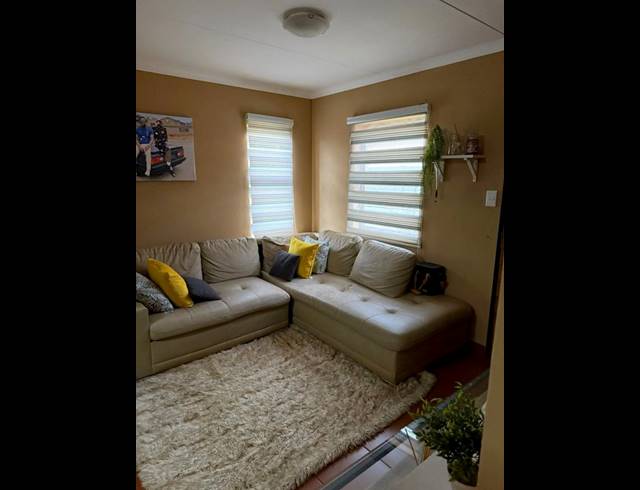 3 BEDROOM HOUSE FOR SALE IN PROTEA GLEN